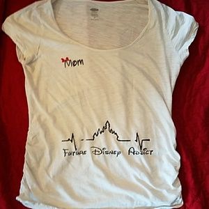 Old Navy Maternity shirt